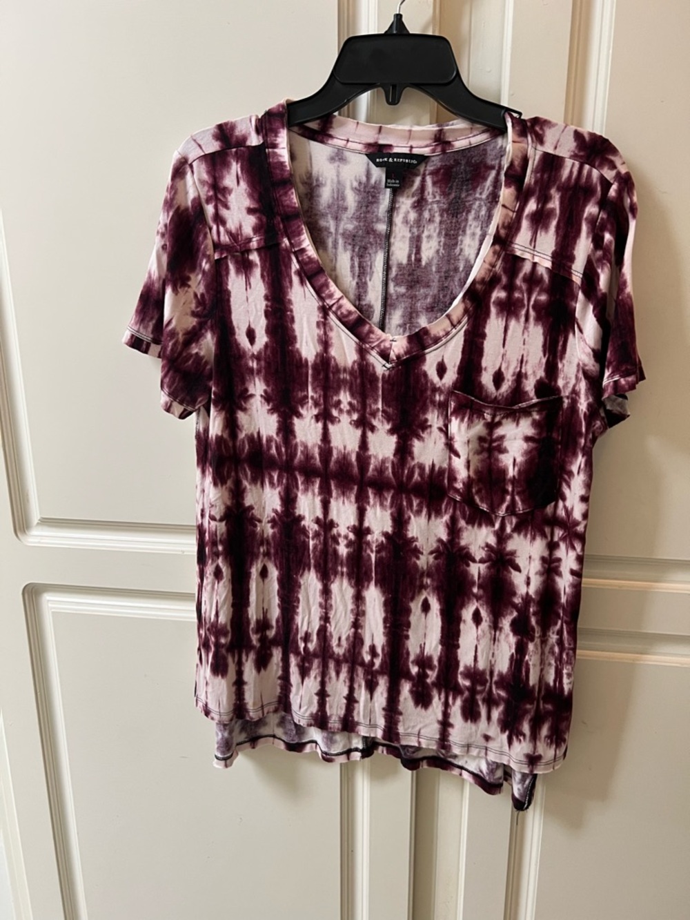 Rock & Republic Plum and White Tie-Dye V-Neck Pocket Tee